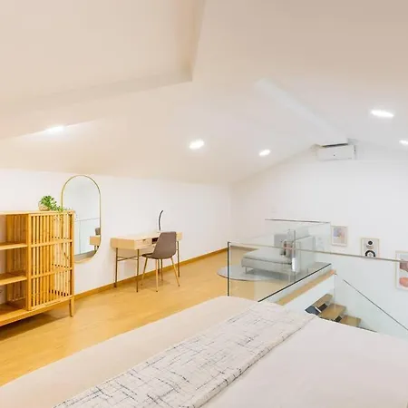 Inner Center Apartment